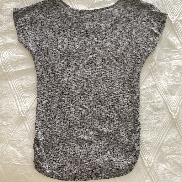 Top - Picture 2 of 2